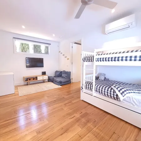 Stylish townhouse in prime location Dromana