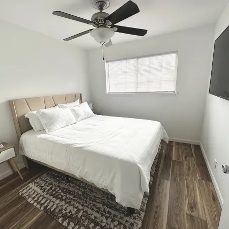 Convenient Getaway Close to it All!