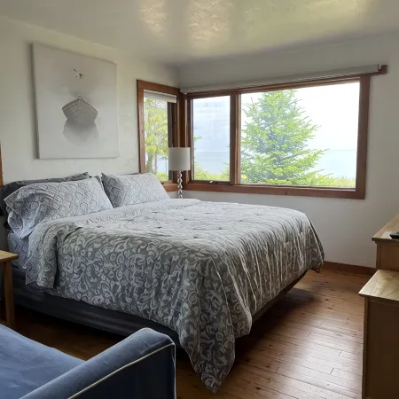 Sand Beach Door County Lake House - Last Minute Opening!