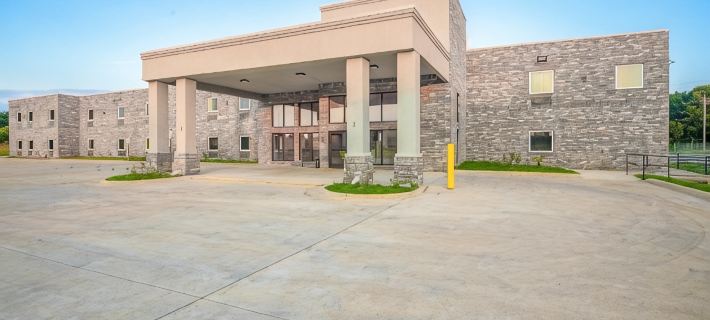 Red Lion Inn & Suites Adairsville Hotels in Bartow County