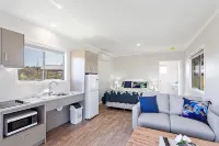 Valley Cabins by the Creek - Villas