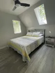 Gorgeous new 3 bdr house right by entrance to Dale Hollow Lake State Resort Park - Wifi