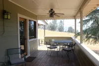 Secluded Yet Close!  Meadow Oak Cabin, Kernville - Wifi