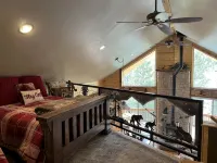 Luxury Cabin Ridge Top View in the Pines 5 queen beds - Hytter