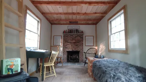 Walden Cabin Experience - 2-Star
