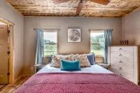 The Highwater Cabin! Right on the banks of the Little Buffalo River! - Hytter