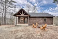 Quiet Cabin in Appalachian Mountains w/Mtn Views & Hot Tub - Boutique