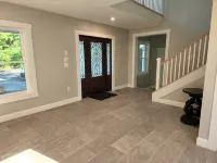 Luxury Hillside House with a Picturesque Mountain View - WiFi