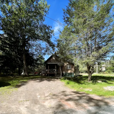 Trails Head Cabin