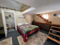 Delightfully secluded 1 bed and a loft for extra space. TV and DVD player. - 2성급