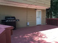 Charming Colonial Home with Private Chipping Green - 3-Star