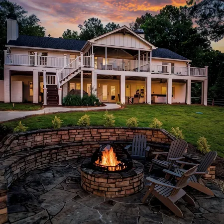 NEW Luxury Lakefront Home with Swim Dock, Hot Tub and Pontoon Rental