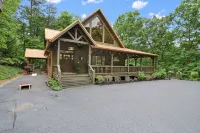 Spacious! All Paved road access, High Speed Internet, 7 Minutes to downtown BR! - 3-Star