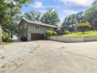 Lakefront Luxury! Direct Water Access, Spa, Fire Pit & Boat Launch-Sleeps 17 - 4-Star