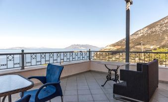 Epidavros Seascape - Housity