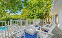 7 Bedroom with Dockage, Pool, Firepit, Paddle Boards & Kayaks - Boutique