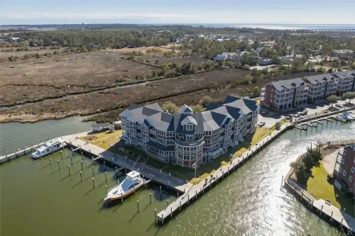 BRING YOUR BOAT. Guest able to dock boat while during their stay. - 3-Star
