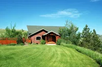 Glacier Getaway - True Vacation Home - Amazing Vistas - Boutique
