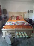 ADORABLE BOHO CABIN JUST RENOVATED & ONLY 2 MILES TO TRADE DAYS - Chalets
