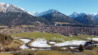 Alpenjuwel Oberstdorf – Mountain Views, Balcony & Sauna, Lift Pass, Dog Friendly - 2-Star