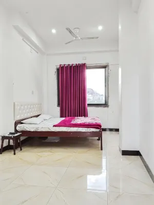 Shree Krishna Hotel - Pensionaatit
