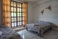 Nomad Beach House - Hostel