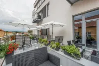 Hotel Black Horse Hotels in Пряшів