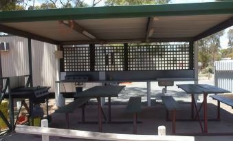 Acclaim Gateway Caravan Park