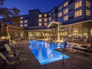 The Bevy Hotel Boerne - a Doubletree by Hilton