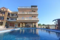 Chrysant Hotel and Resort Hotels in Baumata Barat