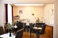 Champagne Philippe Martin Hotels in Champillon
