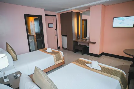 Manila Grand Opera Hotel Отели рядом с достопримечательностью «Университет Лисеум оф Филиппины»