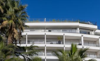 Staybridge Suites Cannes Centre, an IHG Hotel