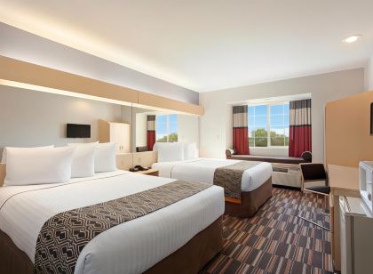 Microtel Inn & Suites by Wyndham Modesto Ceres