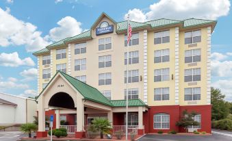 Days Inn & Suites by Wyndham Tucker/Northlake