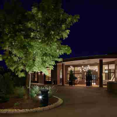 Les Nomades Beaune Hotel Exterior