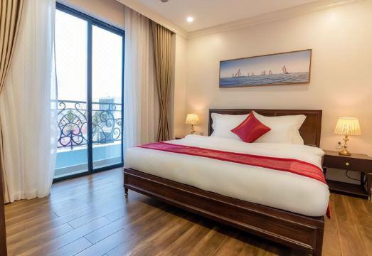 2. 빅토리 호텔 &..