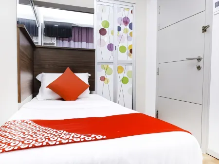 SUPER OYO 768 Fajar Baru Boutique Hotel