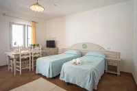 Superb le Residenze del Golfo di Orosei B4 -1 Bedroom Apartment Sleeps 4 Persons