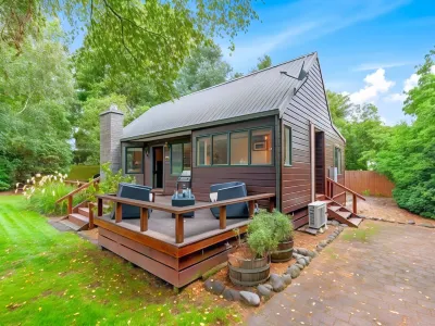 Tongariro Lodge Hotels in Motuoapa