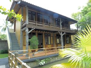 Kangkung Cottages