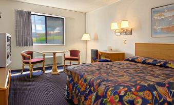 Super 8 by Wyndham Hartford