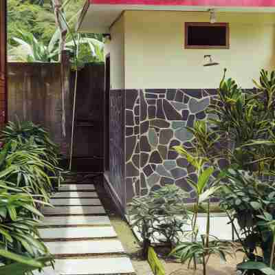 Madaira Villa Senggigi Hotel Exterior