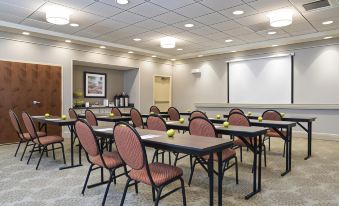 Hampton Inn & Suites Hartford-Manchester