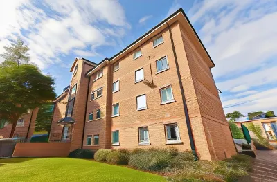 Plas Gwyn Halls, Cardiff Hotels near Argos Cardiff Whitchurch Road (Sainsbury's C&C)