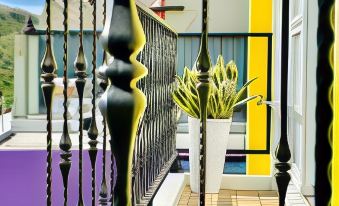 Spoondrift Hostal