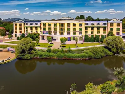 Hotel Golden Palace Các khách sạn ở Godollo