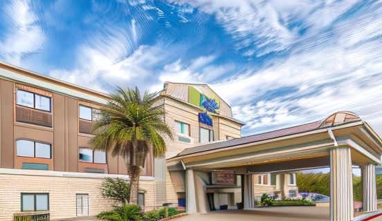 Holiday Inn Express & Suites Beaumont NW Parkdale Mall by IHG Отели в г. Бомонт