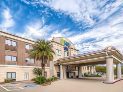 Holiday Inn Express & Suites Beaumont NW Parkdale Mall by IHG