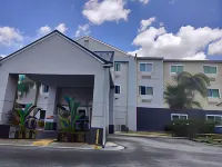 페어필드 인 & 스위트 탬파 노스 Temple Terrace RIVERFRONT Preserve Park 주변 호텔